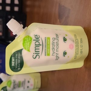 Simple Hydrating Light Moisturizer